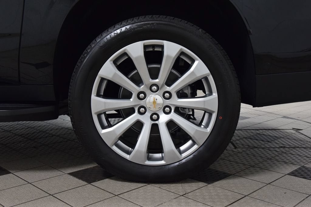 New 2026 Chevrolet Suburban Premier AWD/4WD image 28