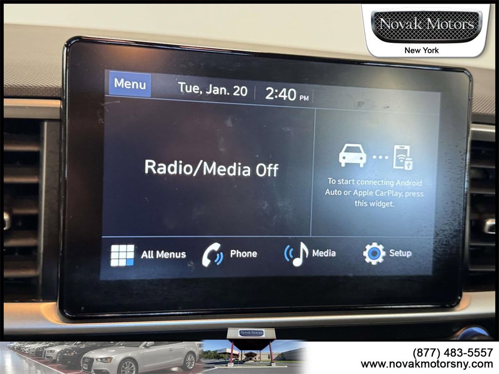 Used 2025 Hyundai Venue SEL image 23