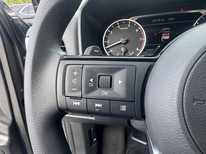 Used 2023 Nissan Rogue SV AWD/4WD image 14