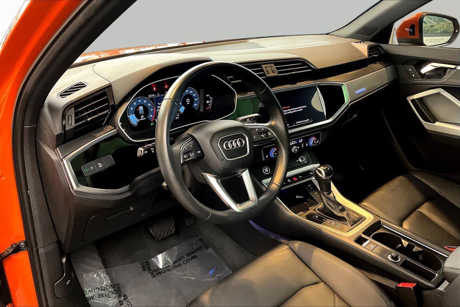 Used 2024 Audi Q3 2.0T Premium Plus w/ Premium Plus Package AWD/4WD image 18