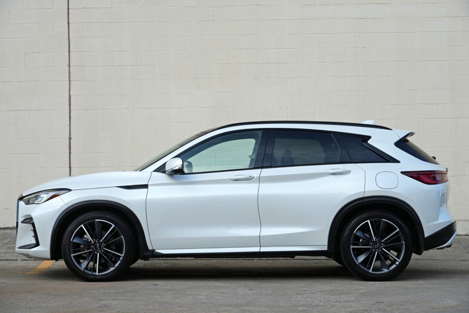 Used 2024 INFINITI QX50 Sport FWD image 8