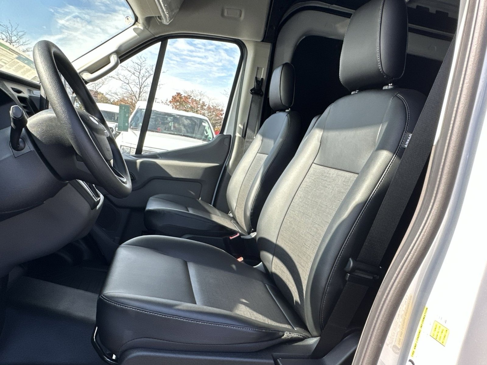 New 2026 Ford Transit 250 148 Medium Roof w/ Load Area Protection Package image 13