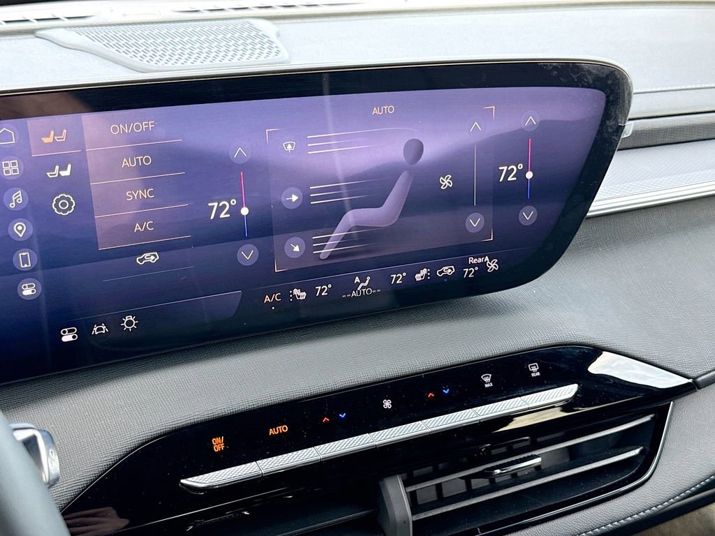 Used 2025 Buick Enclave Sport Touring image 16