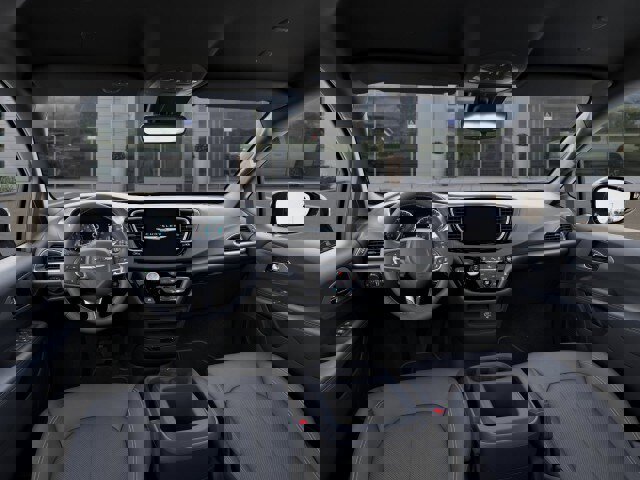 New 2026 Chrysler Voyager LX image 14