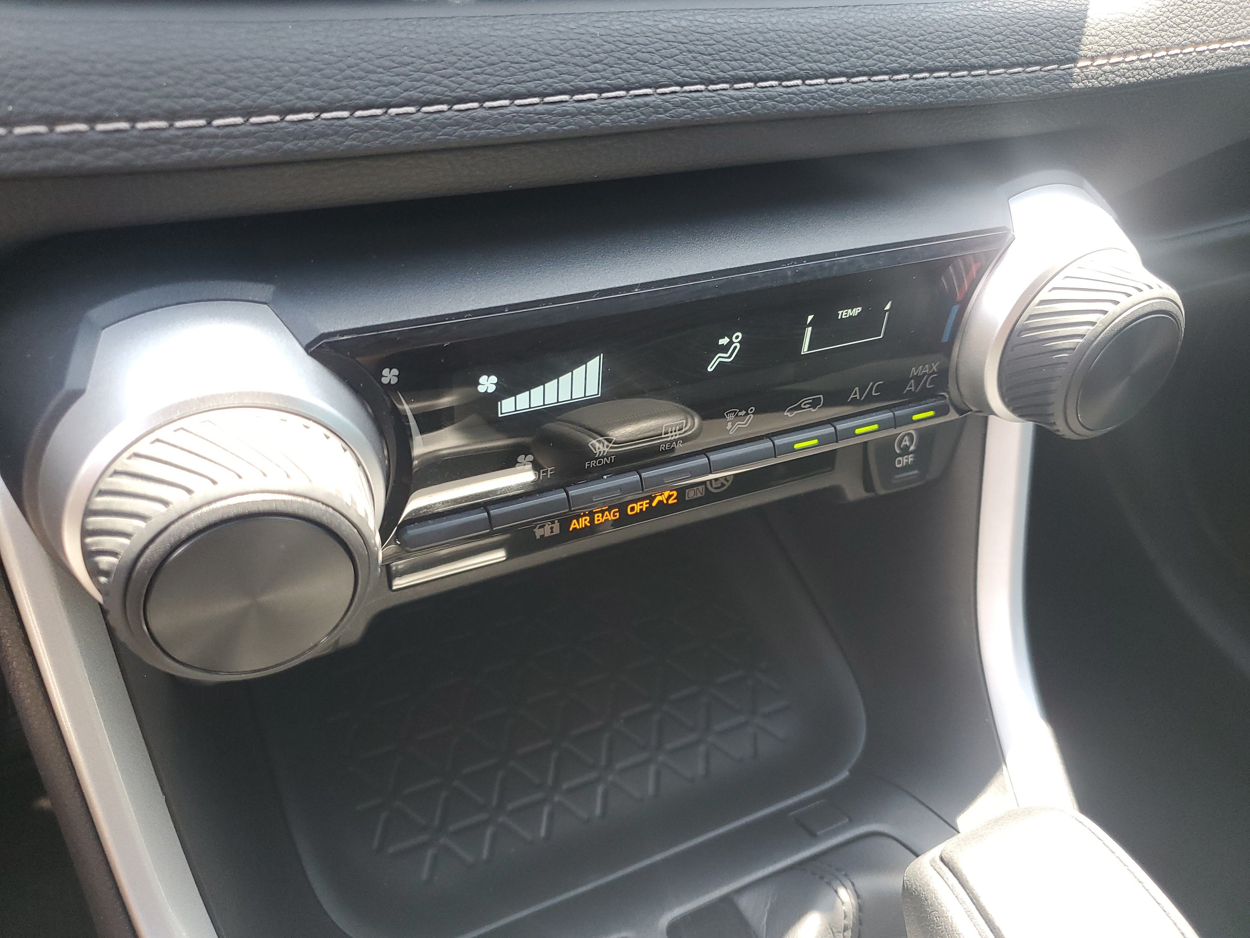 Used 2025 Toyota RAV4 LE FWD image 21