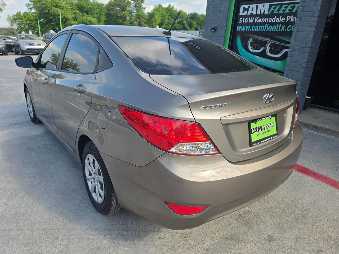 Used 2013 Hyundai Accent GLS FWD image 11