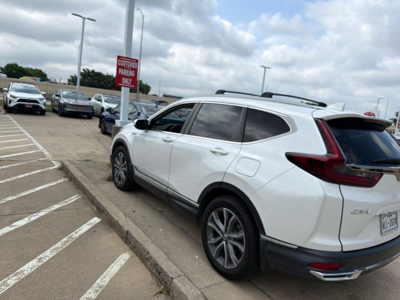Used 2022 Honda CR-V Touring image 6