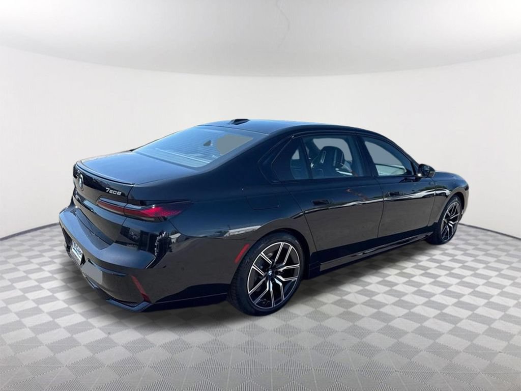 New 2026 BMW 750e xDrive AWD/4WD image 5