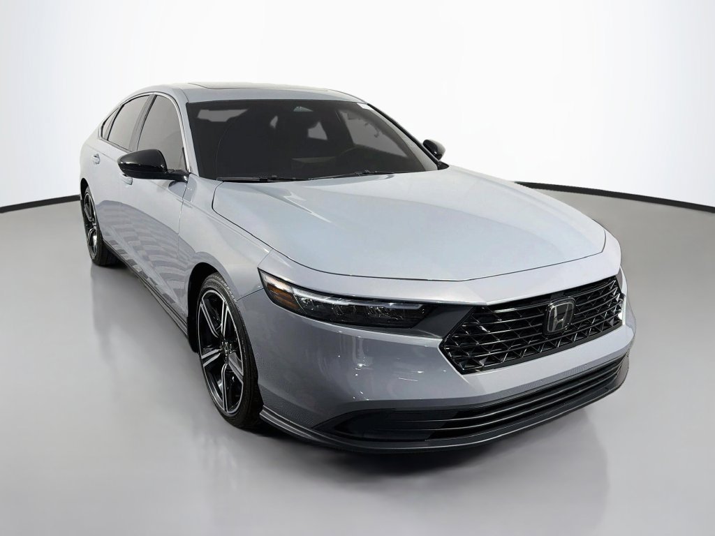 Used 2025 Honda Accord Sport image 1