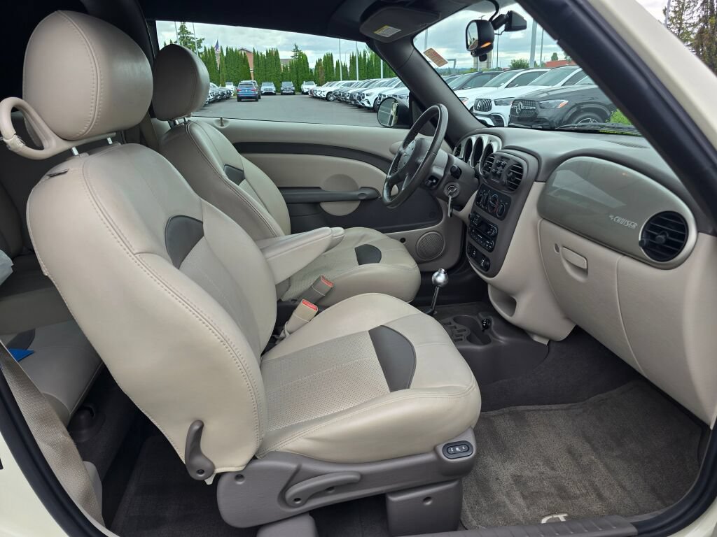 Used 2005 Chrysler PT Cruiser GT FWD image 86