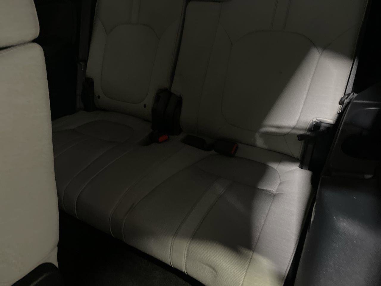 Used 2023 Honda Pilot LX image 22