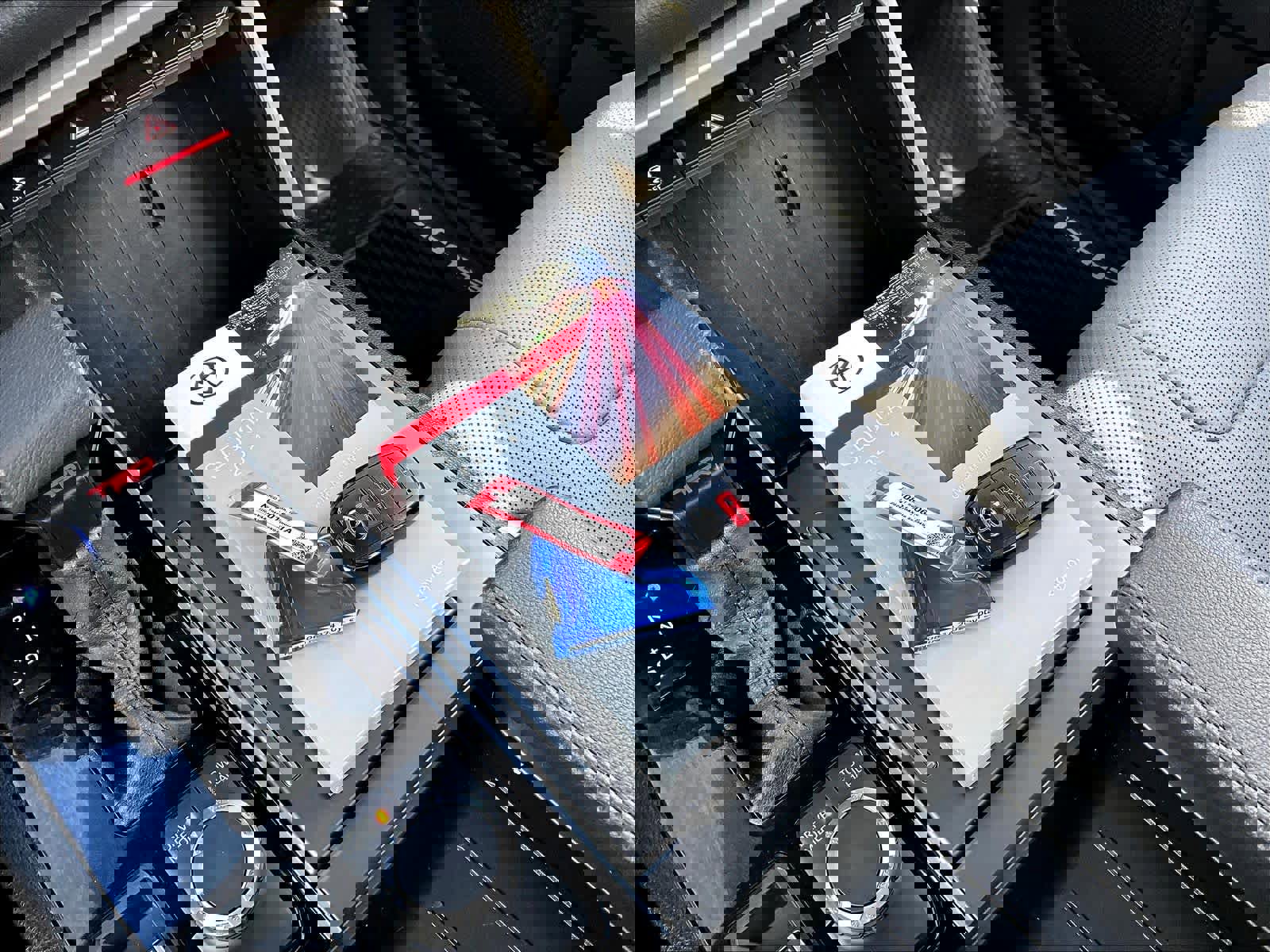 Used 2024 Toyota Sequoia SR5 AWD/4WD image 32