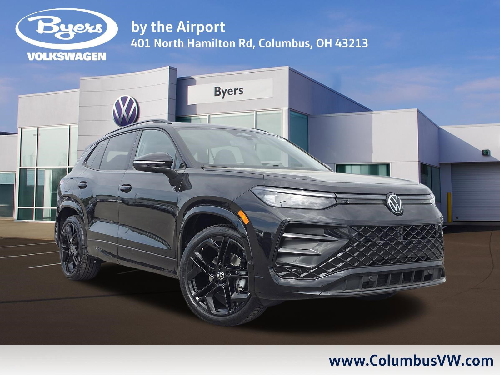 New 2026 Volkswagen Tiguan SE R-Line FWD image 1