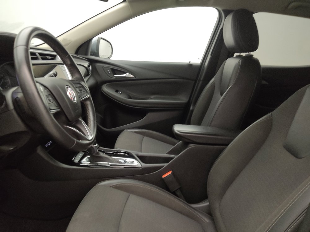 Used 2020 Buick Encore GX Select FWD image 17