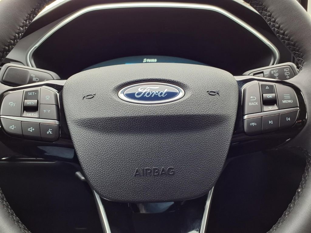 Used 2023 Ford Escape Platinum w/ Premium Technology Package image 16