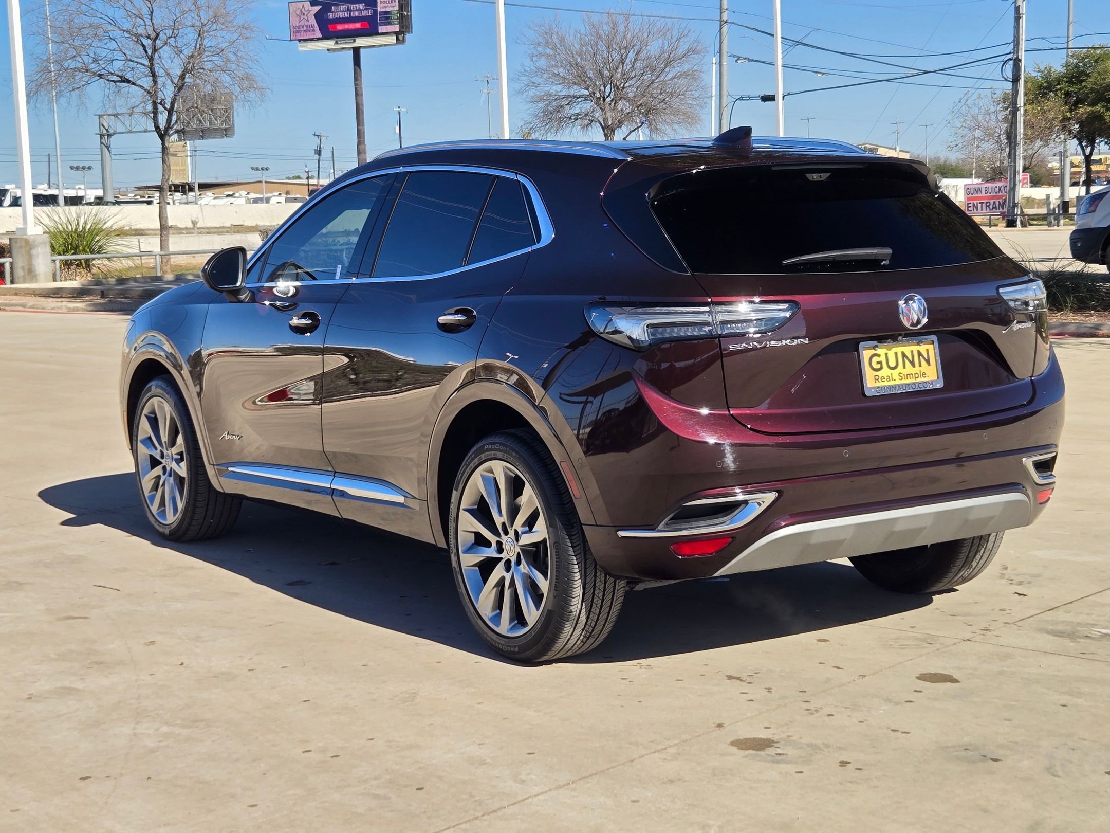Certified 2023 Buick Envision Avenir image 5
