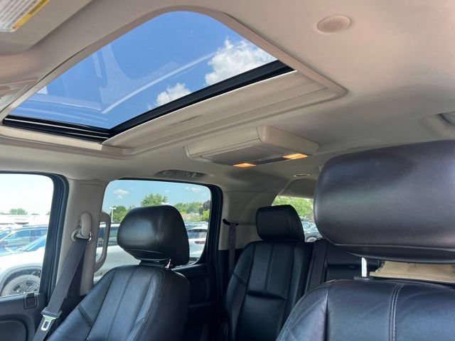 Used 2013 Chevrolet Suburban LT AWD/4WD image 21