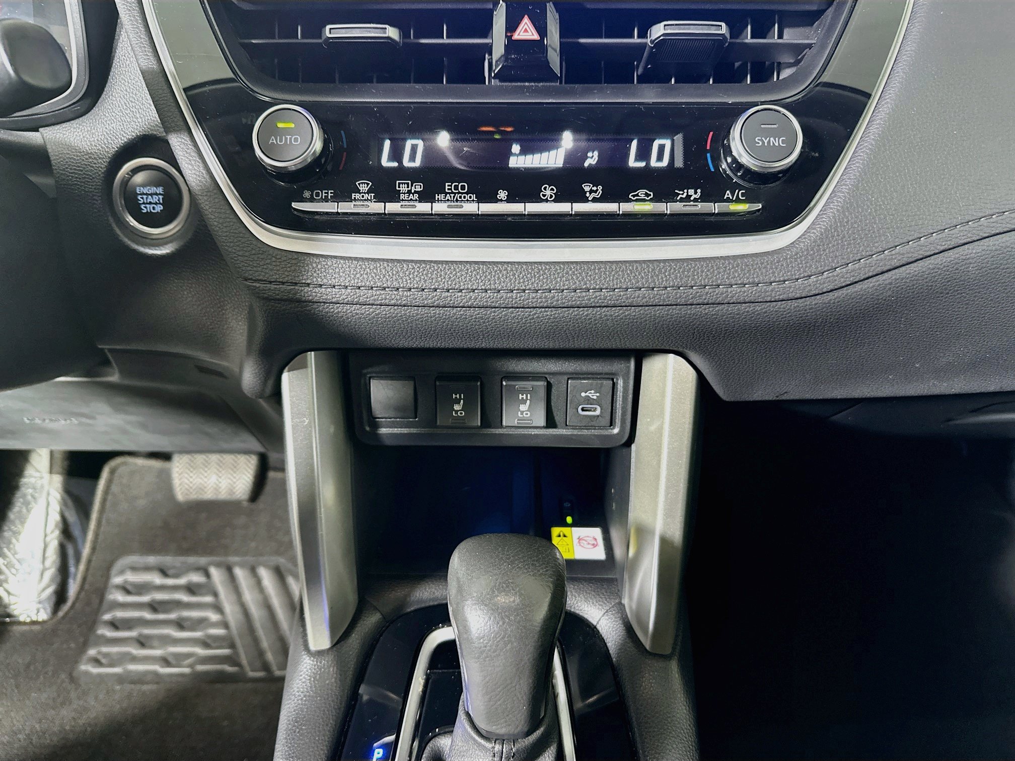 Certified 2023 Toyota Corolla Cross XLE w/ Convenience Package FWD image 23