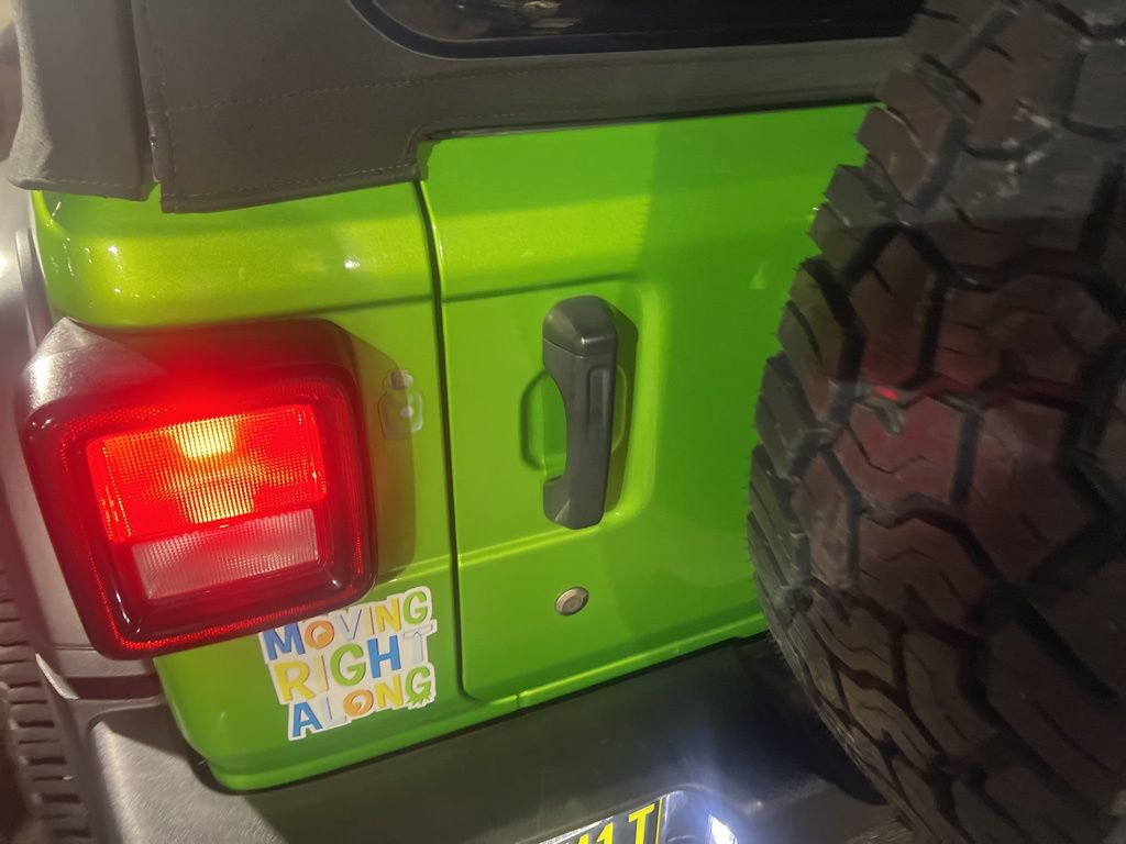 Used 2018 Jeep Wrangler Sport image 17