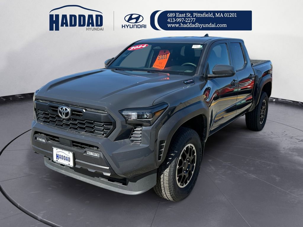 Used 2024 Toyota Tacoma TRD Off-Road image 1