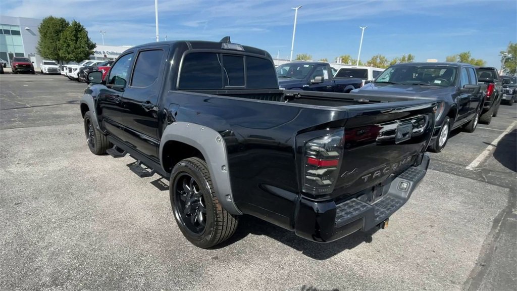 Used 2022 Toyota Tacoma SR image 8