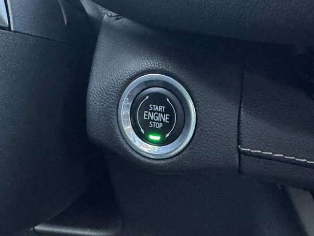 Certified 2021 Buick Envision Essence w/ Sport Touring Package AWD/4WD image 18