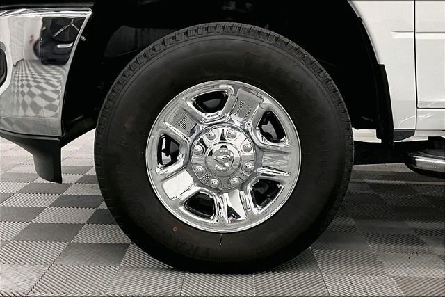 Used 2024 RAM 3500 Tradesman w/ Chrome Appearance Group image 10