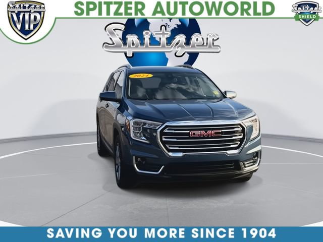 Certified 2024 GMC Terrain SLT FWD image 3