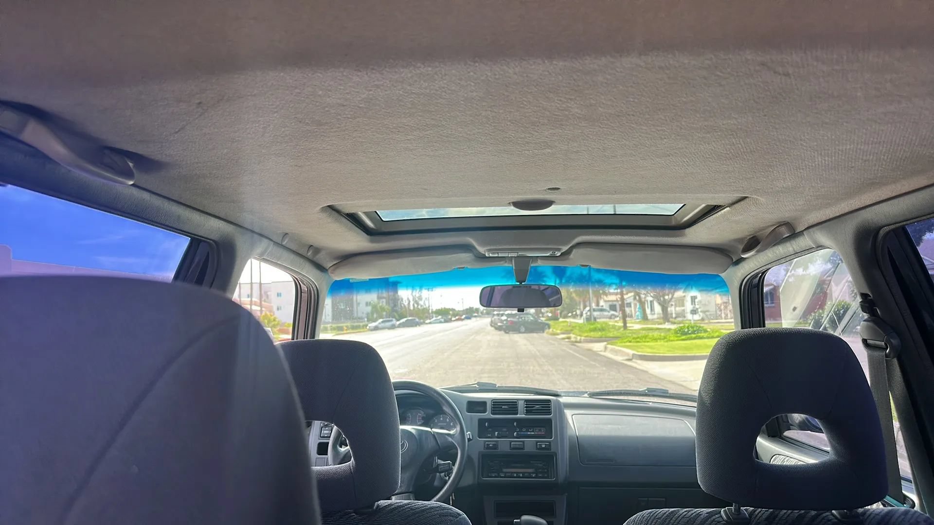 Used 1999 Toyota RAV4 2WD 4-Door image 33