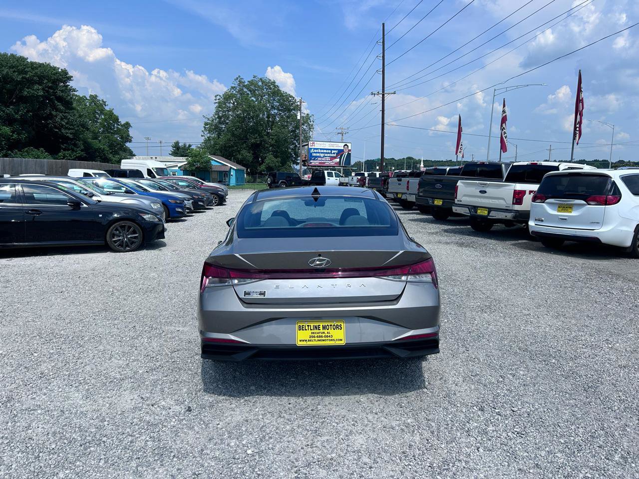 Used 2023 Hyundai Elantra SEL FWD image 17