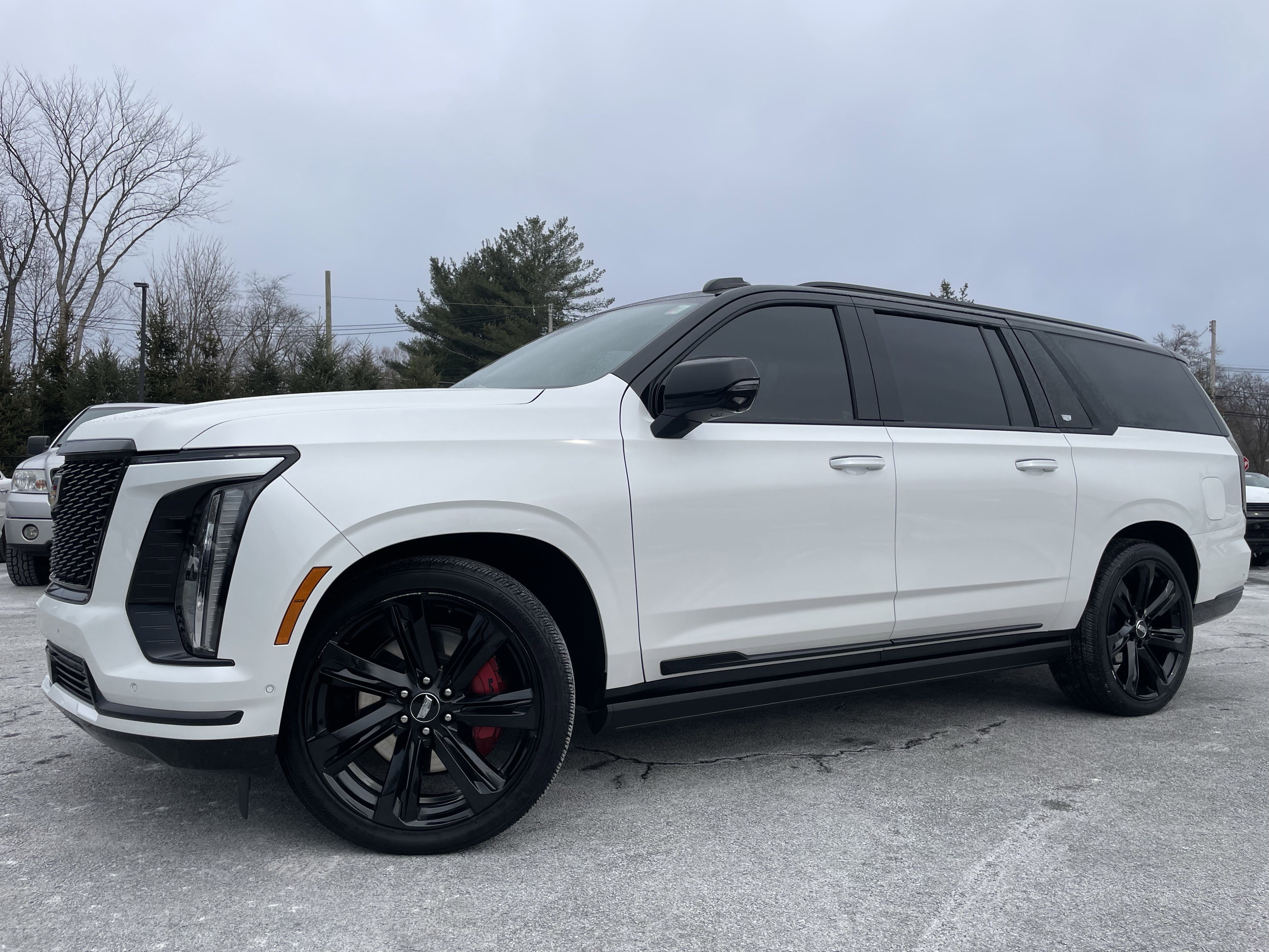 Used 2025 Cadillac Escalade ESV Sport Platinum image 39