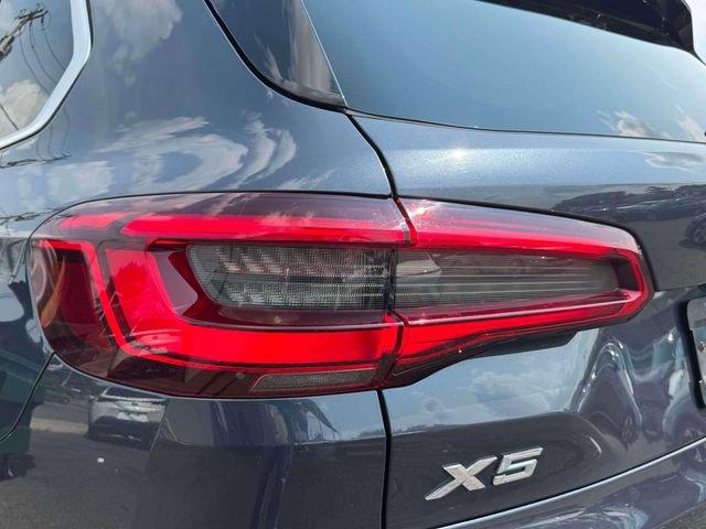Used 2020 BMW X5 xDrive40i w/ Premium Package AWD/4WD image 14