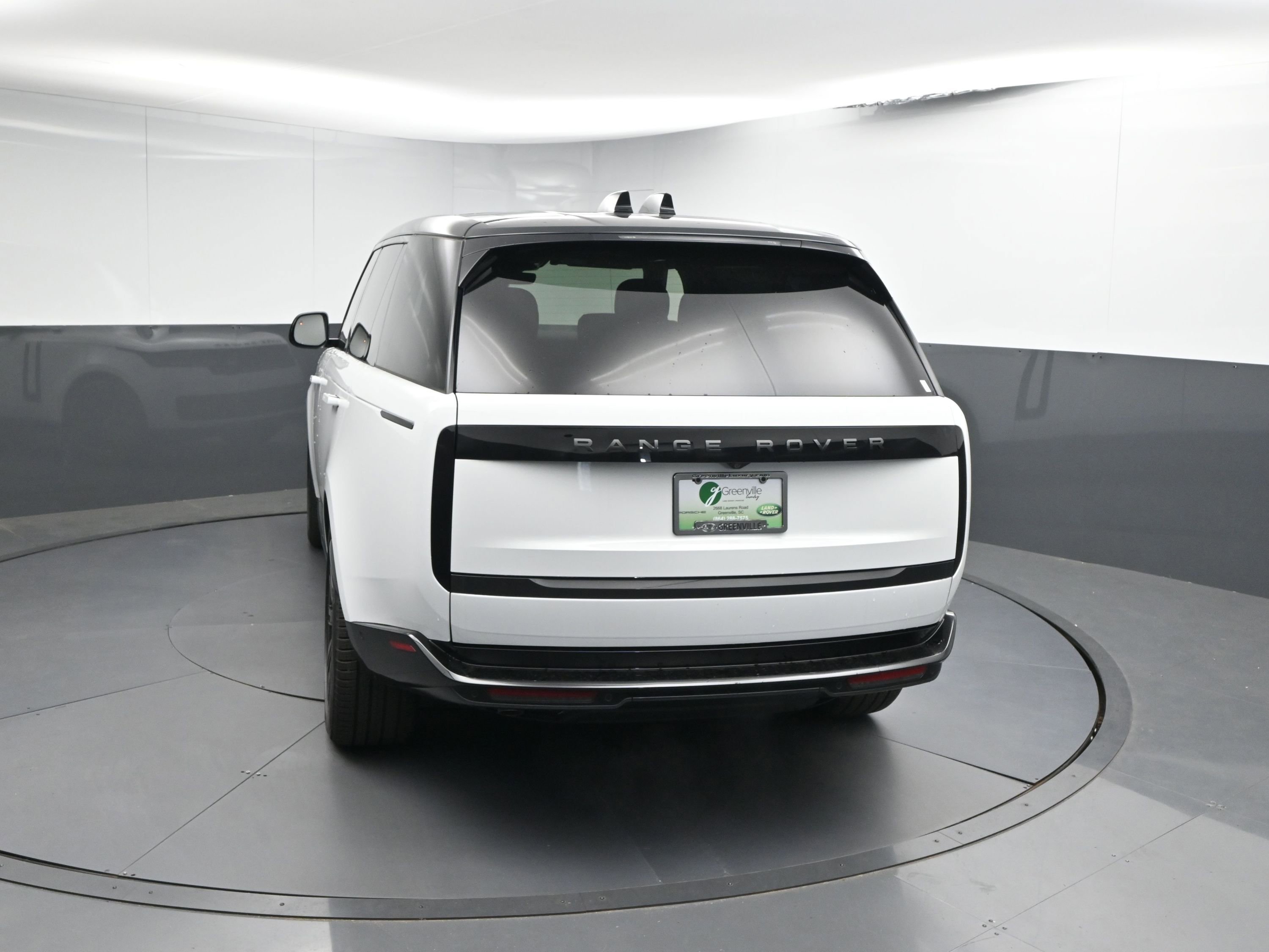 New 2025 Land Rover Range Rover Long Wheelbase SE image 21