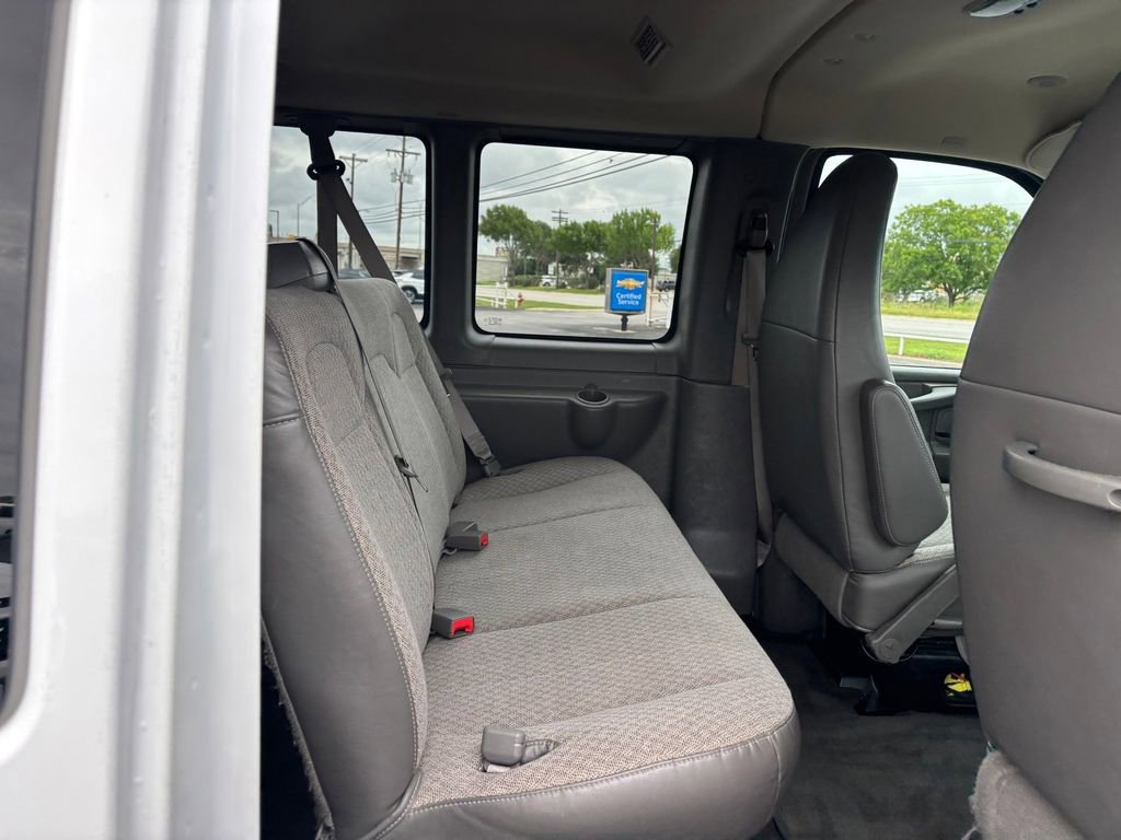 Used 2015 Chevrolet Express 3500 LT w/ LT Preferred Equipment Group RWD image 15