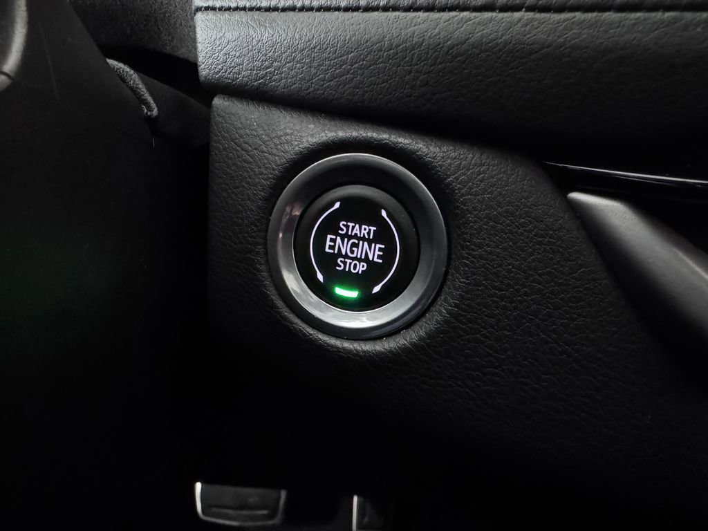 Used 2024 Cadillac XT4 Sport image 23