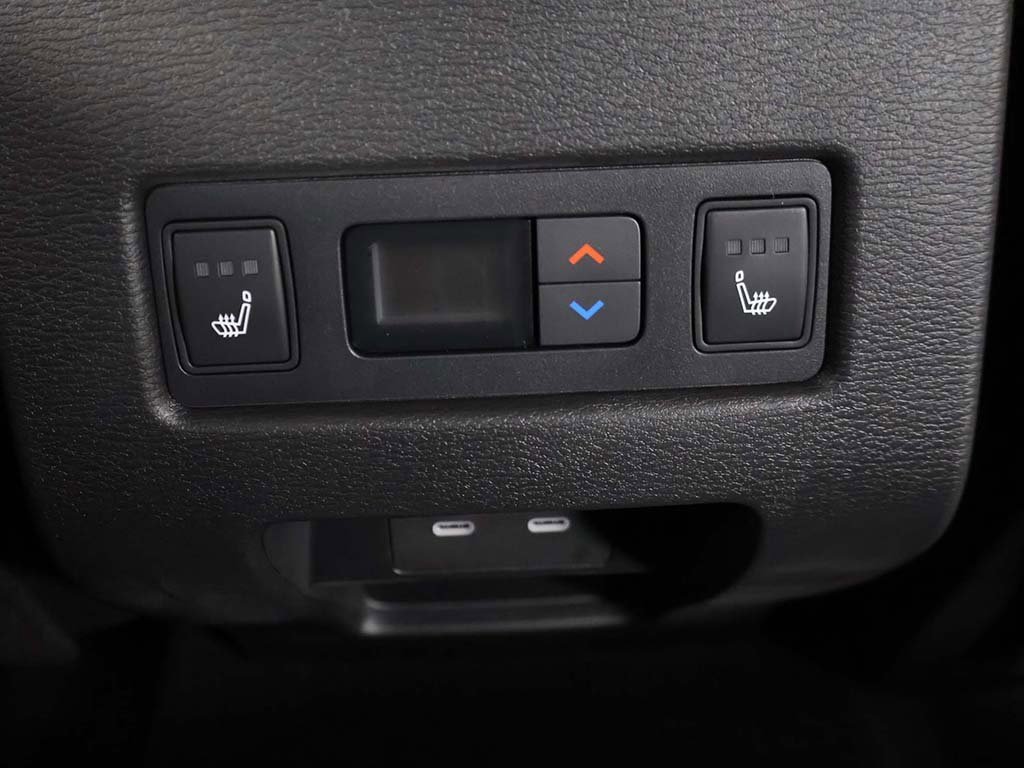 New 2026 Mitsubishi Outlander SEL image 57