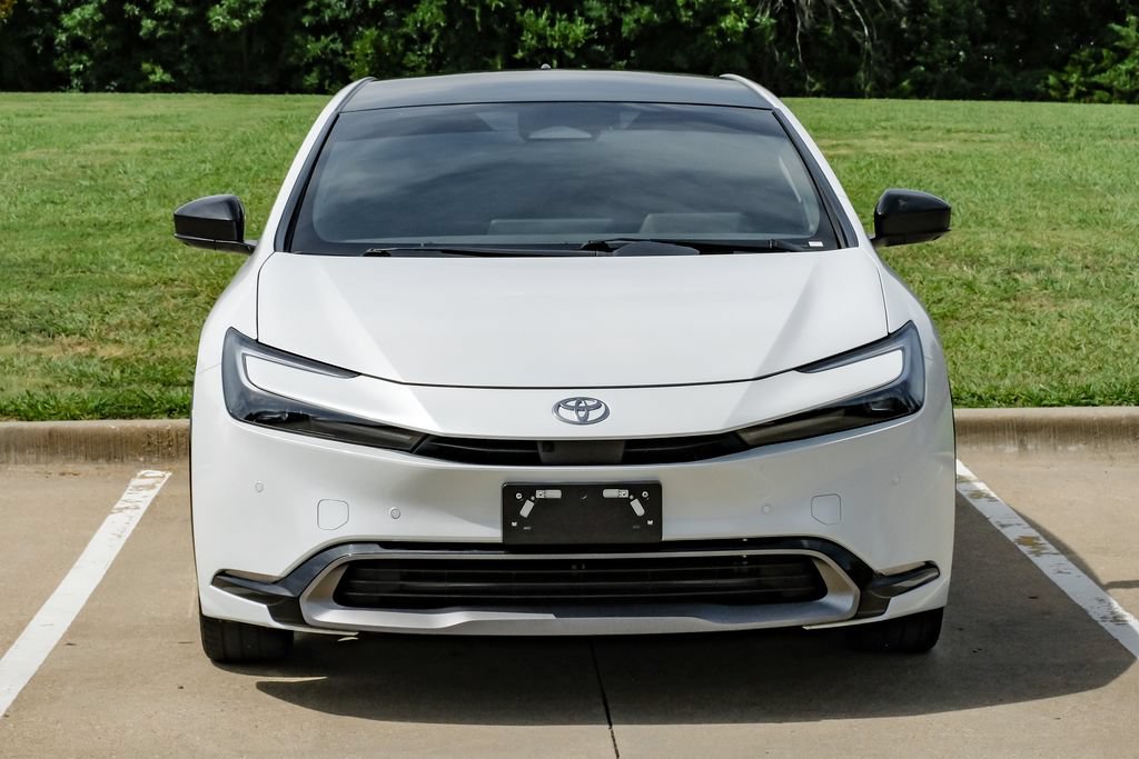 Used 2024 Toyota Prius Limited w/ Limited Premium Package FWD image 10