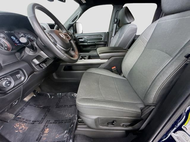 Used 2024 RAM 3500 Big Horn w/ Sport Appearance Package AWD/4WD image 21