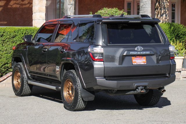 Used 2022 Toyota 4Runner SR5 image 6
