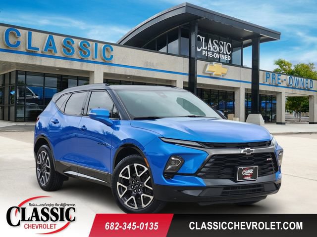 Used 2024 Chevrolet Blazer RS w/ Driver Confidence II Package FWD image 1