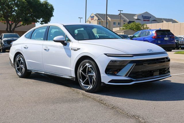 New 2026 Hyundai Sonata SEL FWD image 1