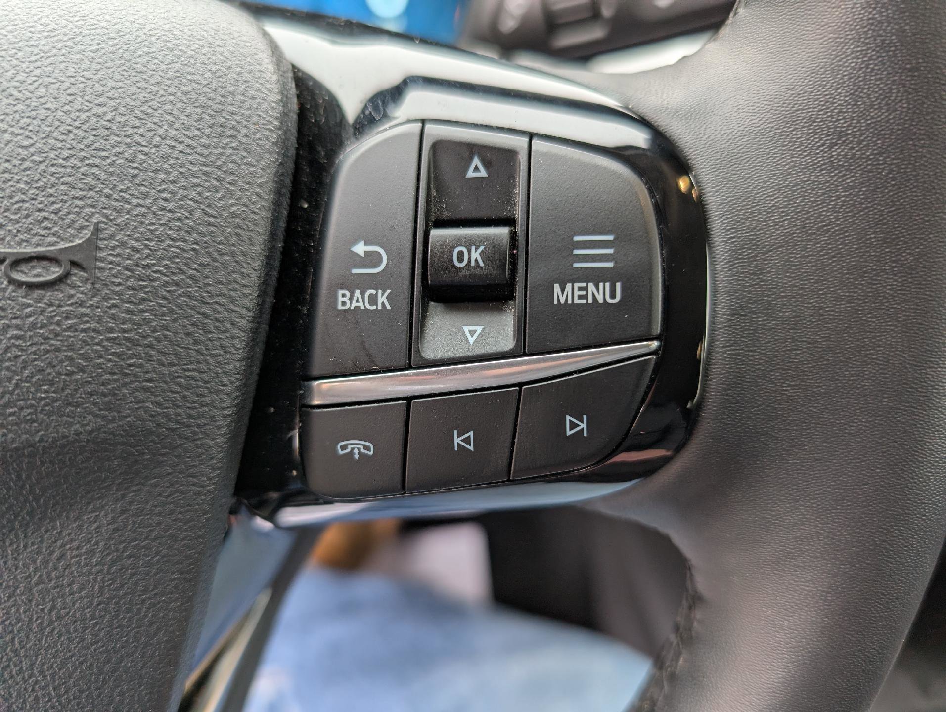 Used 2024 Ford Escape Platinum image 23