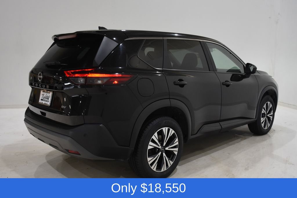 Used 2023 Nissan Rogue SV image 4
