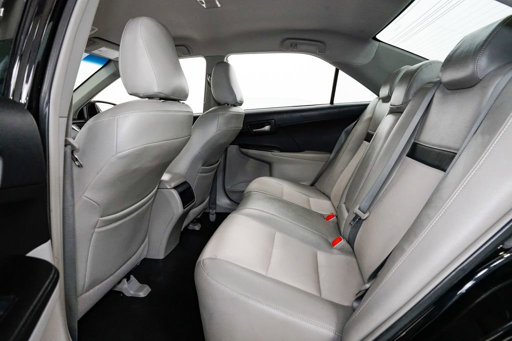 Used 2013 Toyota Camry LE image 21