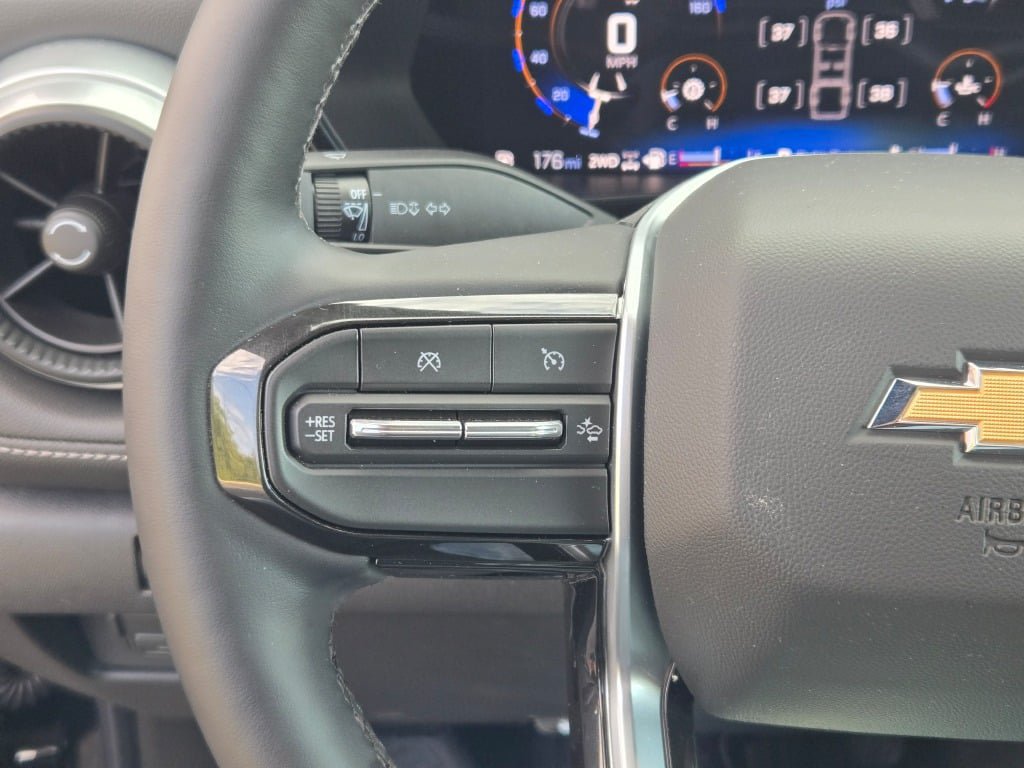 Used 2026 Chevrolet Colorado LT w/ LT Convenience Package AWD/4WD image 29