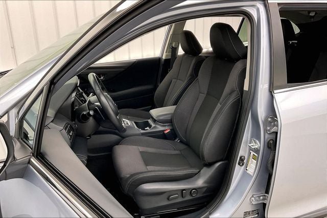 Used 2023 Subaru Outback Premium AWD/4WD image 8