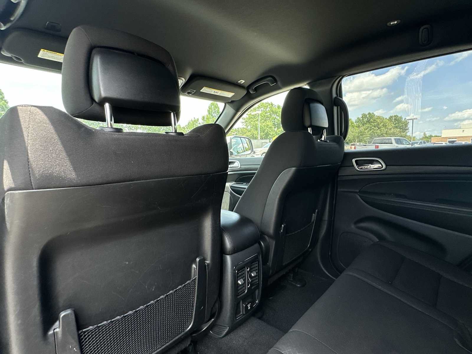 Used 2022 Jeep Grand Cherokee Laredo E w/ Security & Convenience Group AWD/4WD image 19