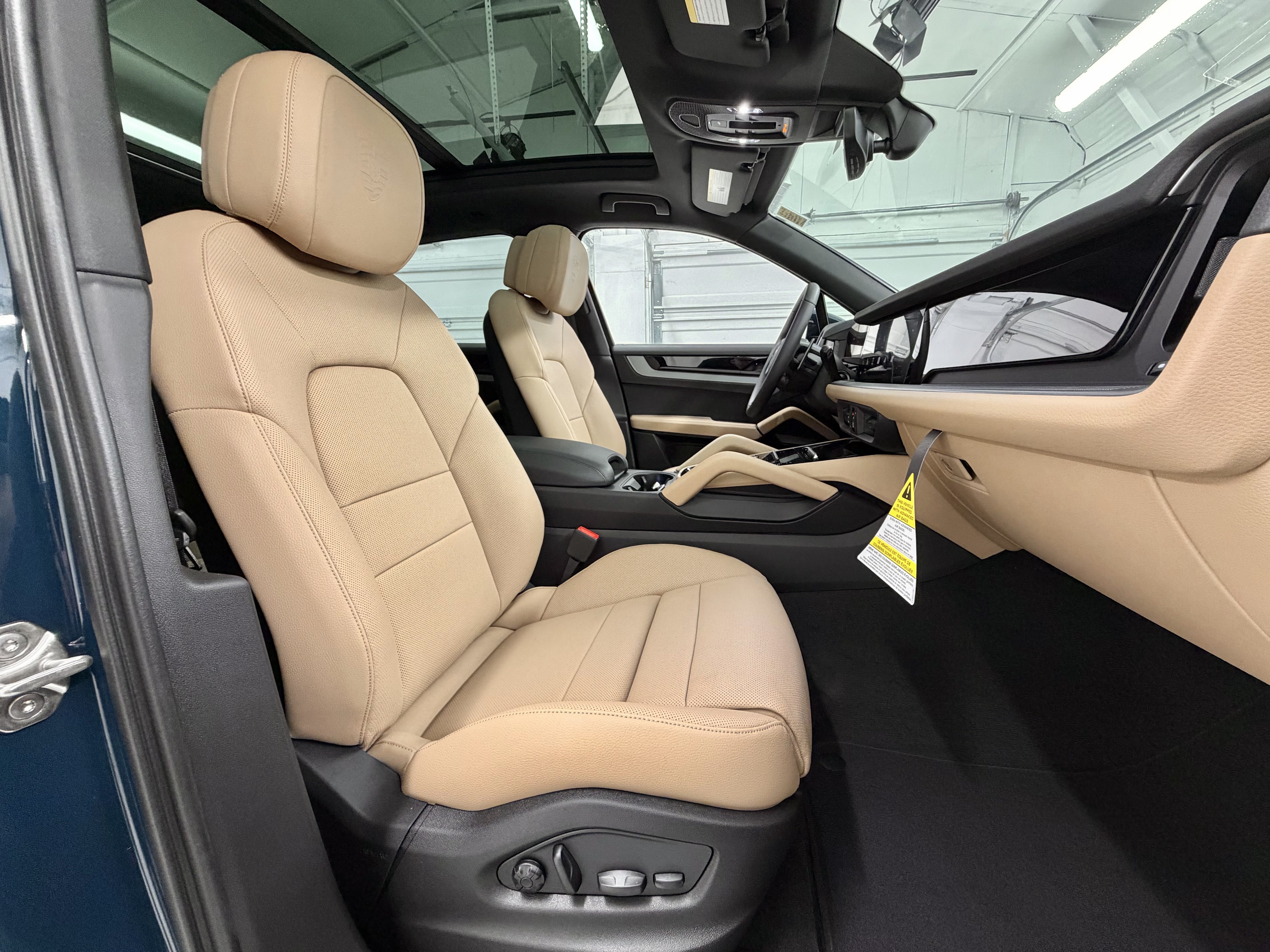 New 2026 Porsche Cayenne E-Hybrid AWD/4WD image 23