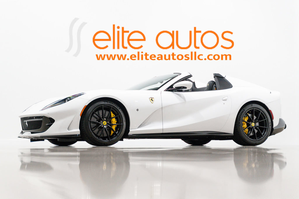Used 2022 Ferrari 812 GTS RWD image 2