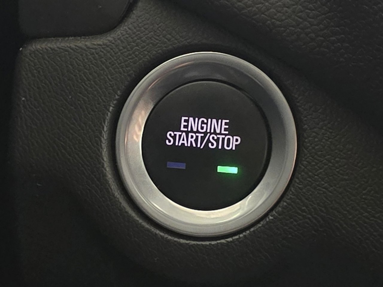 Used 2023 Chevrolet Equinox LT image 29